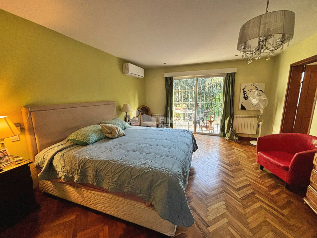 Casa ID.2861/CASA-DE-4-DORMITORIOS-EN-CANTEGRIL - CASA DE 4 DORMITORIOS EN CANTEGRIL