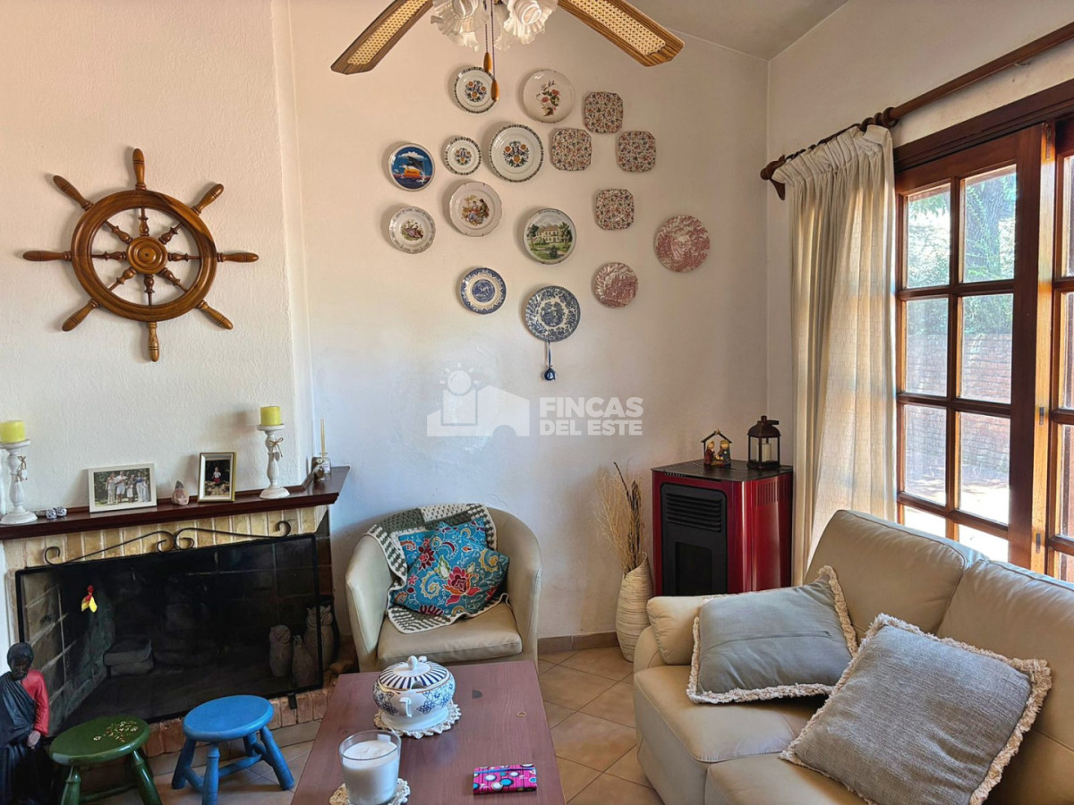 Casa ID.2745/Casa-en-pinares-Punta-del-Este-de-3-dormitorios - Casa en pinares- Punta del Este de 3 dormitorios