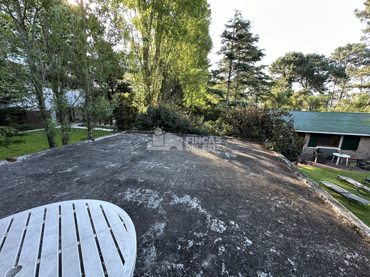 Casa ID.2504/PUNTA-DEL-ESTE-casa-de-3-dormitorios-en-Alquiler-temporada-enero-en-San-Rafael-Brava - PUNTA DEL ESTE  casa de 3 dormitorios en Alquiler temporada enero en San Rafael Brava