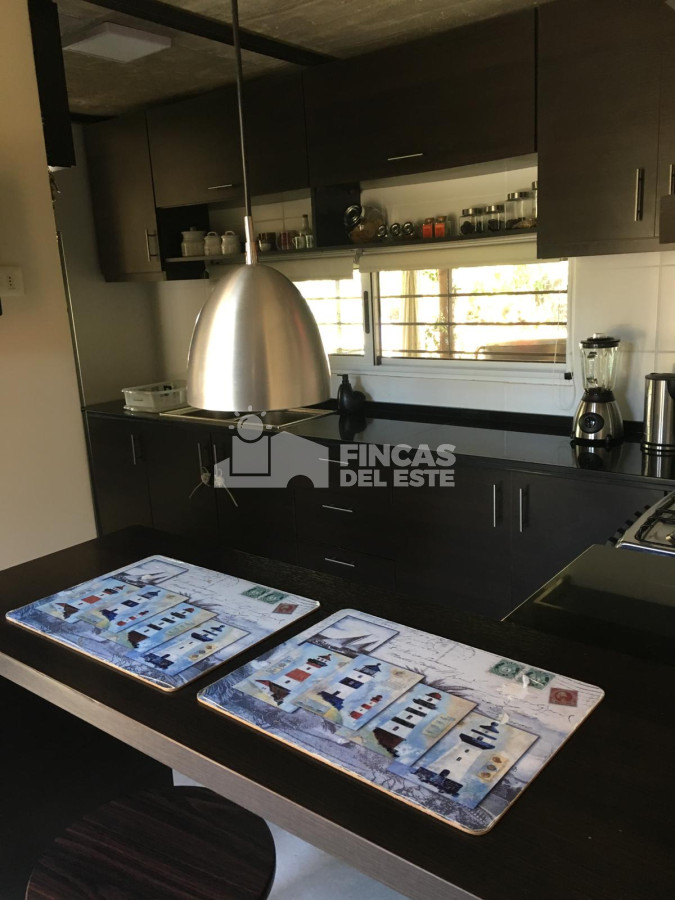 Casa ID.2196/Hermosa-casa-en-Burnett!! - Hermosa casa en Burnett!!