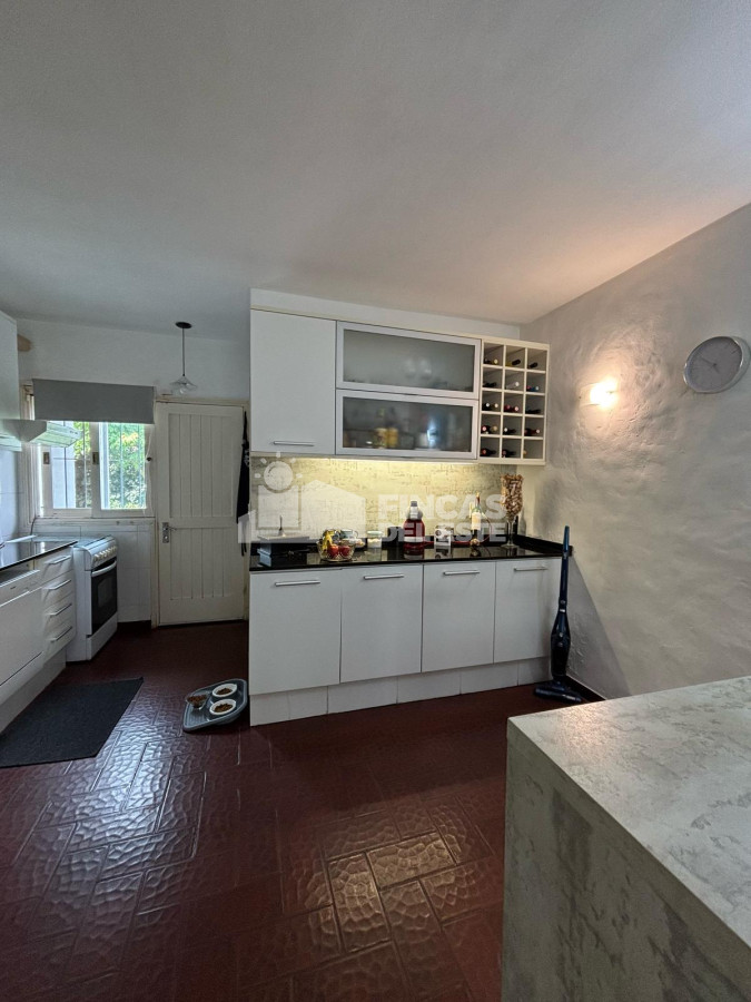 Casa ID.2277/Casa-en-excelente-ubicación! - Casa en excelente ubicación!