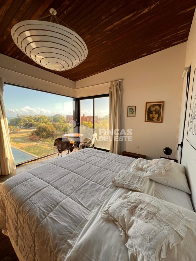 Casa ID.1238 - Casa en Manantiales, Punta Piedras