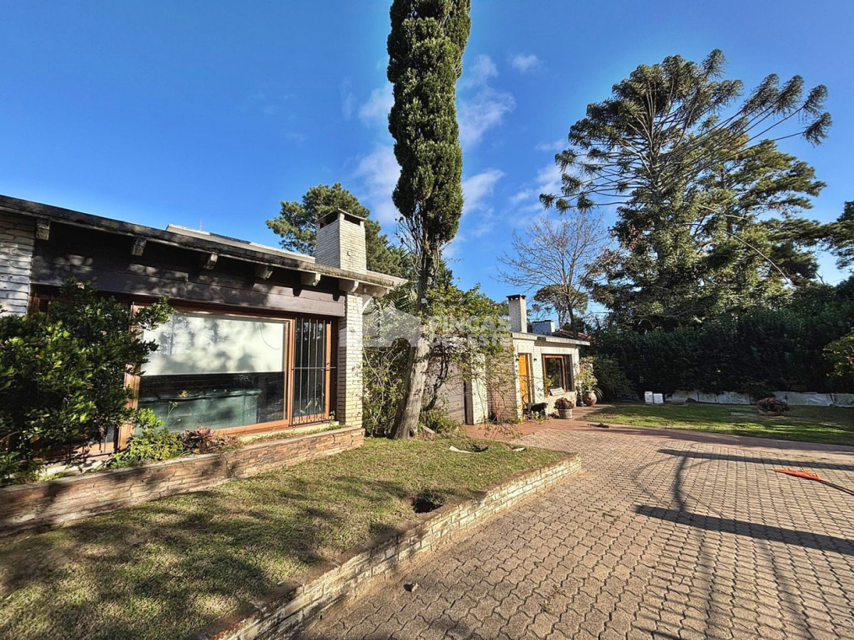 Casa ID.2861/CASA-DE-4-DORMITORIOS-EN-CANTEGRIL - CASA DE 4 DORMITORIOS EN CANTEGRIL