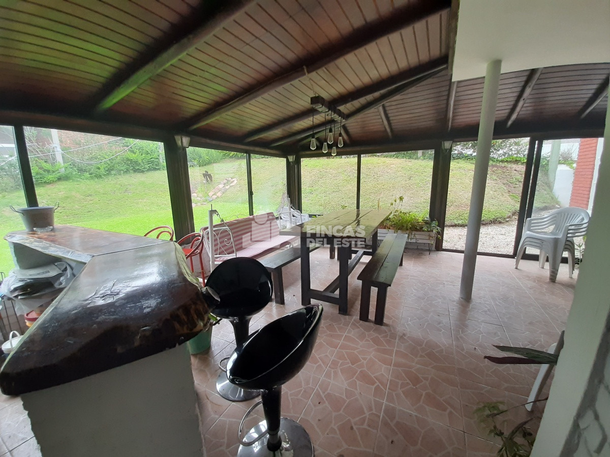 Casa ID.2397/Casa-de-alquiler-en-enero-de-2-dormitorios-en-Punta-del-Este- - Casa de alquiler en enero de 2 dormitorios en Punta del Este 