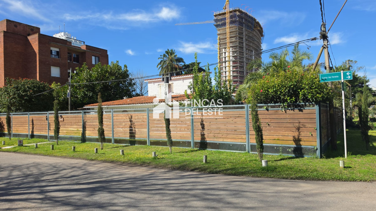 Casa ID.2889/Casa-3-dormitorios-alquiler-de-temporada-en-Punta-del-Este! - Casa 3 dormitorios alquiler de temporada en Punta del Este!