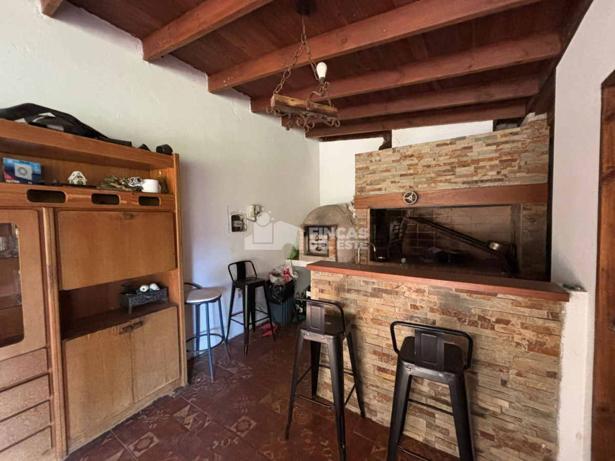 Casa ID.2861/CASA-DE-4-DORMITORIOS-EN-CANTEGRIL - CASA DE 4 DORMITORIOS EN CANTEGRIL