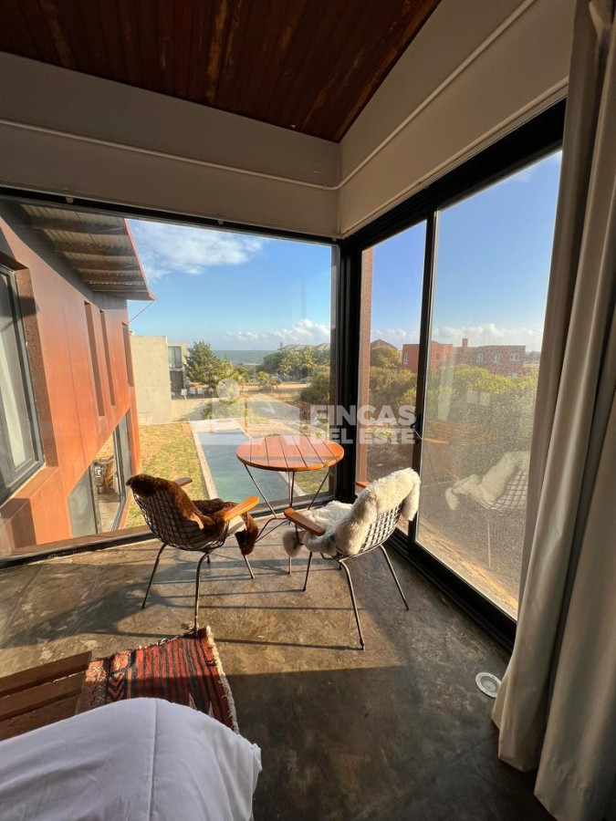 Casa ID.1238 - Casa en Manantiales, Punta Piedras