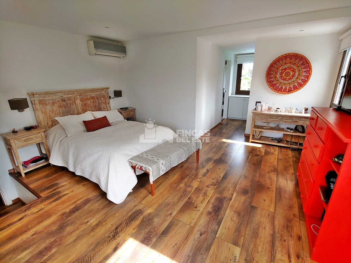 Casa ID.1346/Hermosa-casa-en-Pinares-en-alquiler-de-3-dormitorios - Hermosa casa en Pinares en alquiler de 3 dormitorios