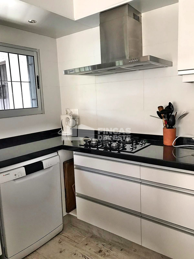 Casa ID.959/Alquiler-5-dormitorios--4-baños-Temporada- - Alquiler  5 dormitorios -  4 baños  Temporada 