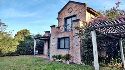 Hermosa casa en solanas !!