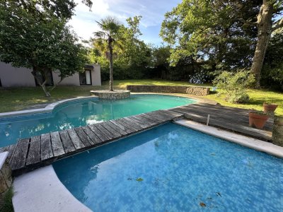 Casa en venta en Cantegril 