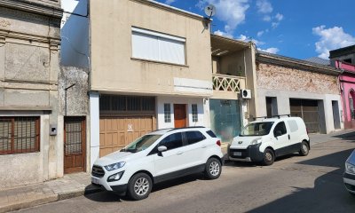 Casa en SAN CARLOS + LOCAL COMERCIAL