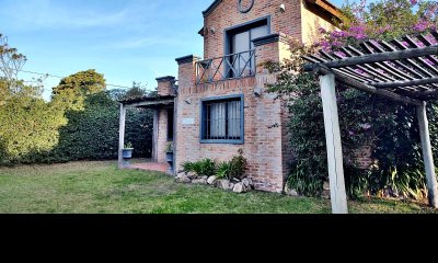 Hermosa casa en solanas !!
