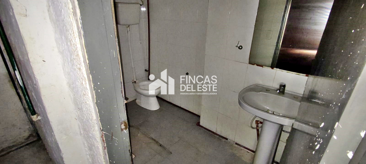 Local Comercial ID.916/local-en-ALQUILER--VENTA- - local en ALQUILER - VENTA 