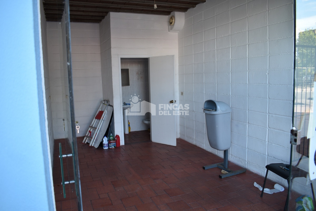 Local Comercial ID.617/LOCAL-EN-ALQUILER- - LOCAL EN ALQUILER 
