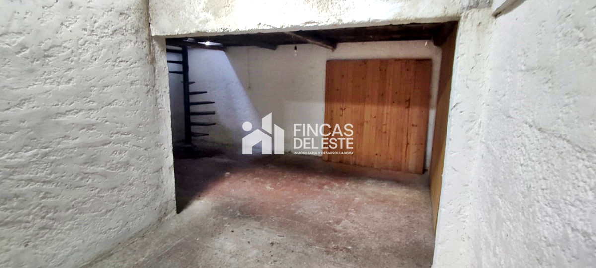 Local Comercial ID.916/local-en-ALQUILER--VENTA- - local en ALQUILER - VENTA 