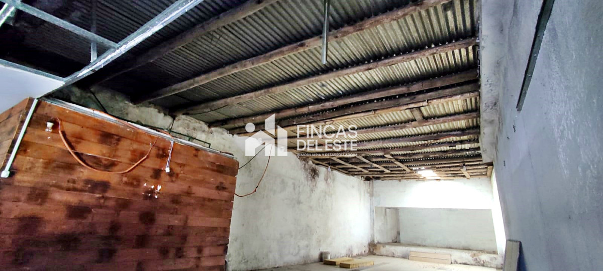 Local Comercial ID.916/local-en-ALQUILER--VENTA- - local en ALQUILER - VENTA 