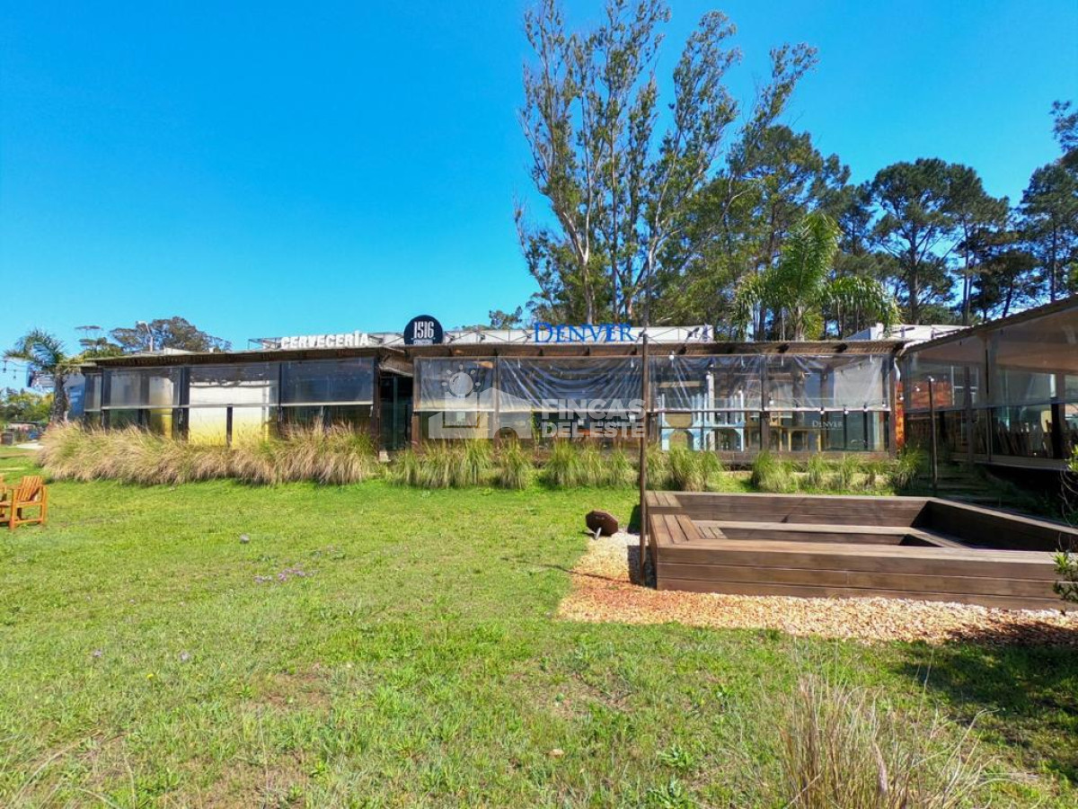 Local Comercial ID.938/LOCAL-COMERCIAL-Punta-Ballena--Solanas-Ruta-10-y-12- - LOCAL COMERCIAL Punta Ballena - Solanas Ruta 10 y 12 