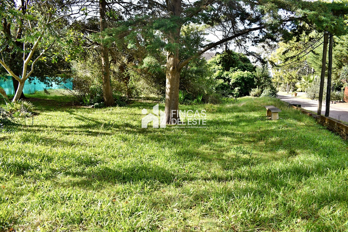 Terreno ID.836/Terreno-a-pasos-del-mar- - Terreno a pasos del mar 