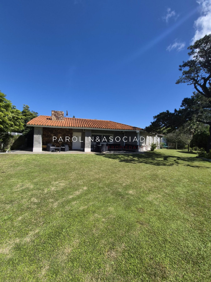 Casa en Venta de 3 Dormitorios en Pinares, Punta del Este