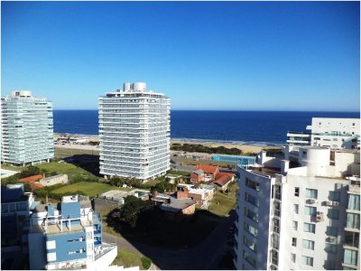 3 dormitorios en Wind Tower a 80 metros del Mar. - RPL9386A