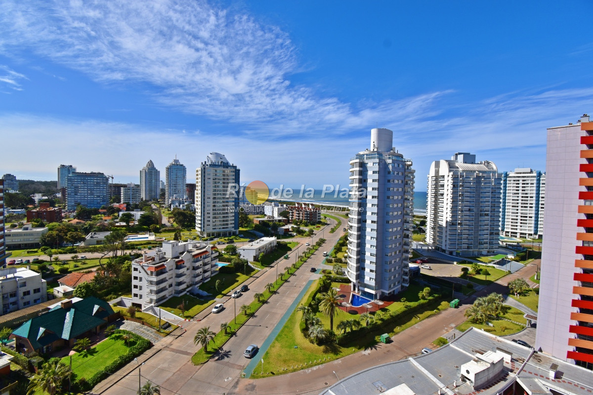2 dormitorios y medio en The Forest Tower. - RPL8138A