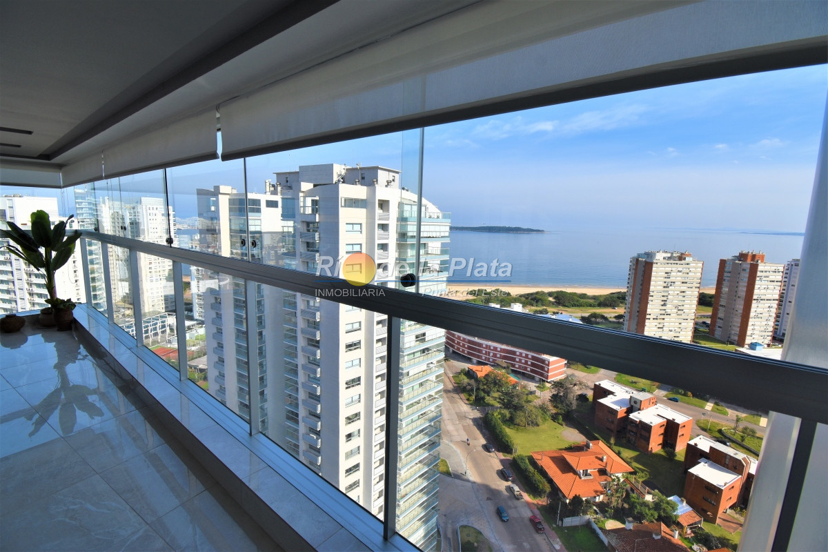 Penthouse duplex en Mansa - edificio con todos los amenities - RPL14357A
