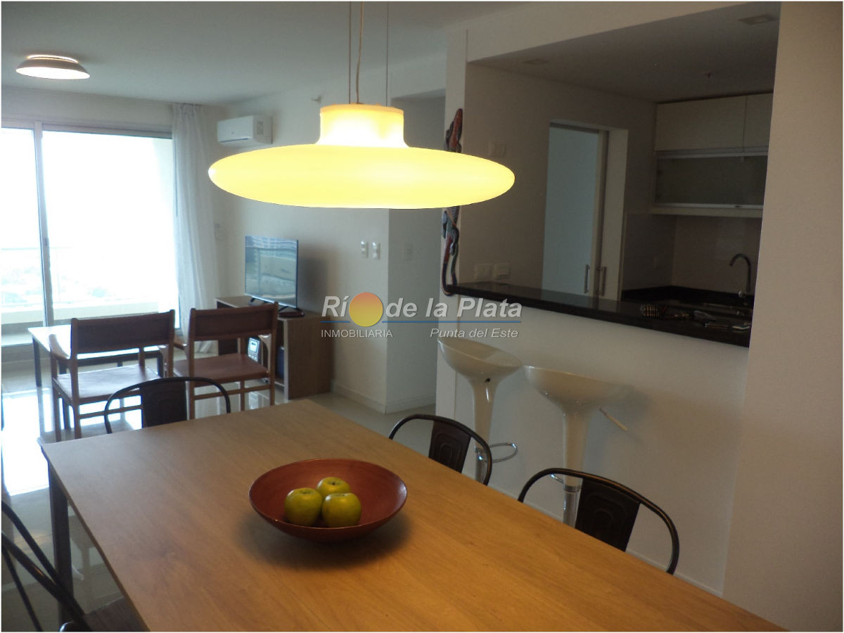 Wind Tower a 80 metros de Playa Brava