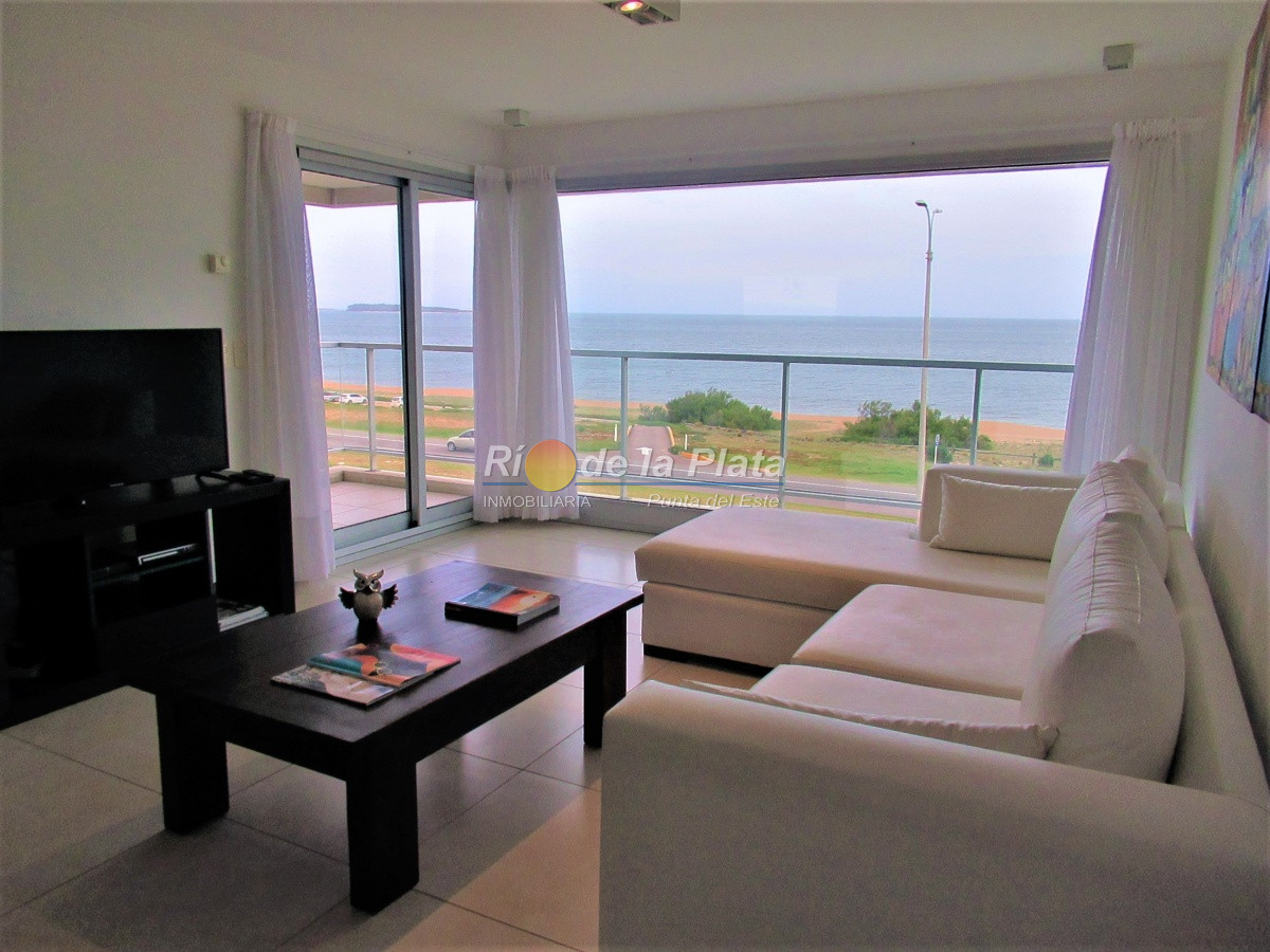 Edificio Ville de Mer - Primera linea de playa Mansa - RPL8600A