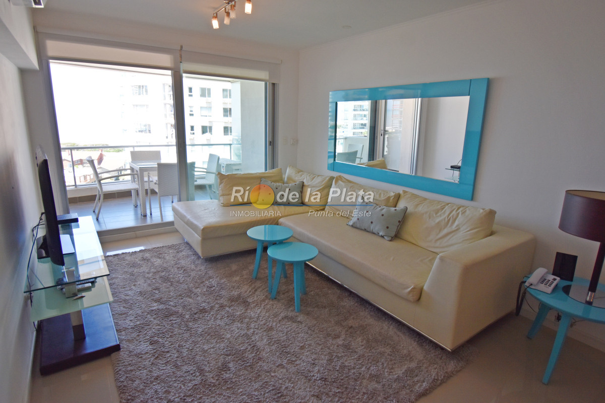 Wind Tower de 3 dormitorios, con excelente ubicación. - RPL13830A