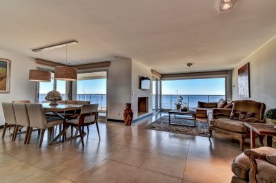 4 dormitorios en suite en Playa Mansa