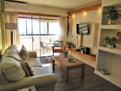 Departamento reciclado con vista al mar!!