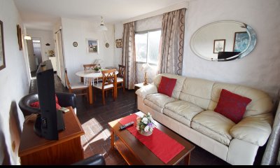 Depto en venta, playa mansa. Primera linea