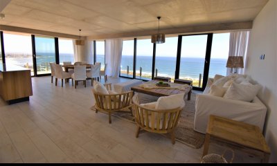 Surfside Village, piso alto. Disponible en venta y alquiler de temporada