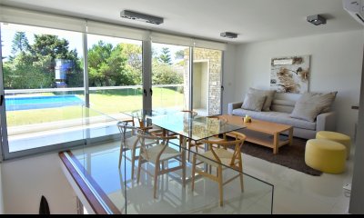 Depto duplex con parrillero propio.