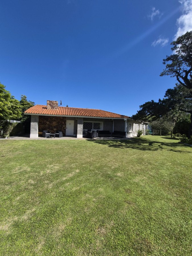 Casa en Venta de 3 Dormitorios en Pinares, Punta del Este