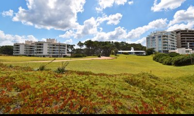 Terreno en Pinares para construir PH