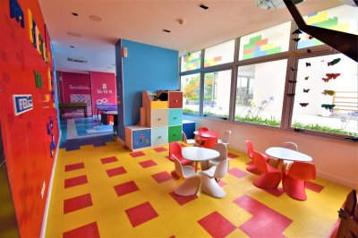 3 dormitorios en Wind Tower a 80 metros del Mar. - RPL9386A