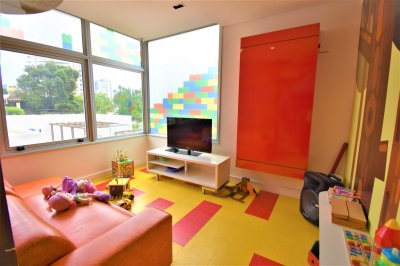 3 dormitorios en Wind Tower a 80 metros del Mar. - RPL9386A