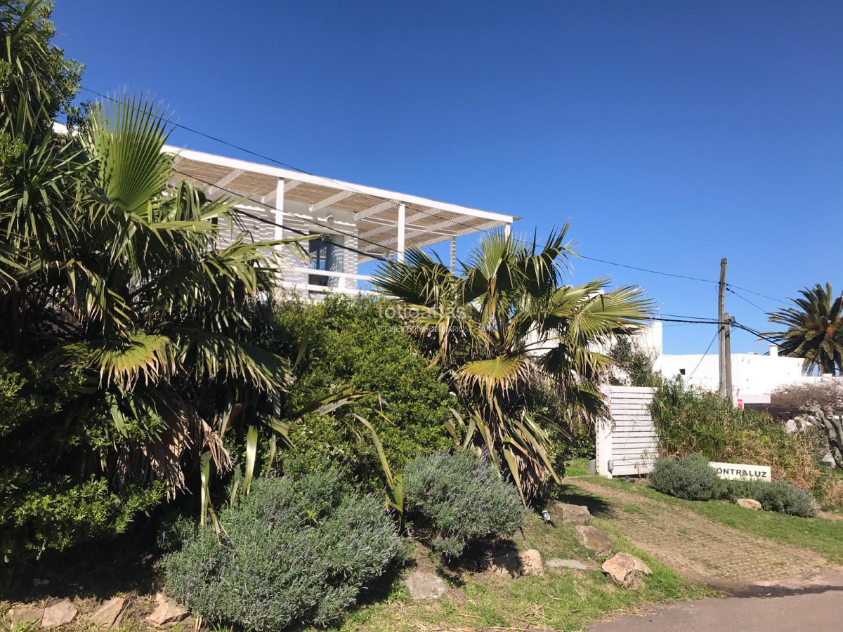 Casa ID.530 - Contraluz