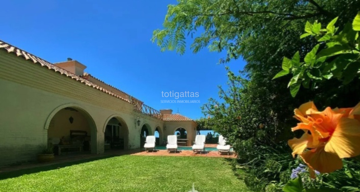 Casa ID.1494 - Vista y cercania a la playa