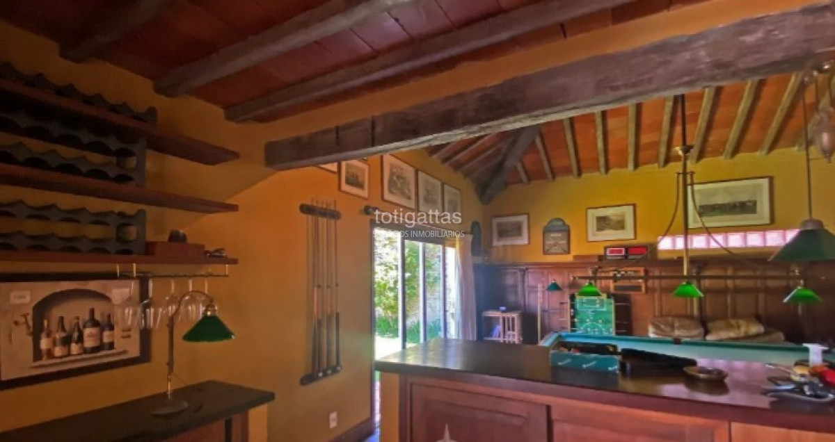 Casa ID.1494 - Vista y cercania a la playa