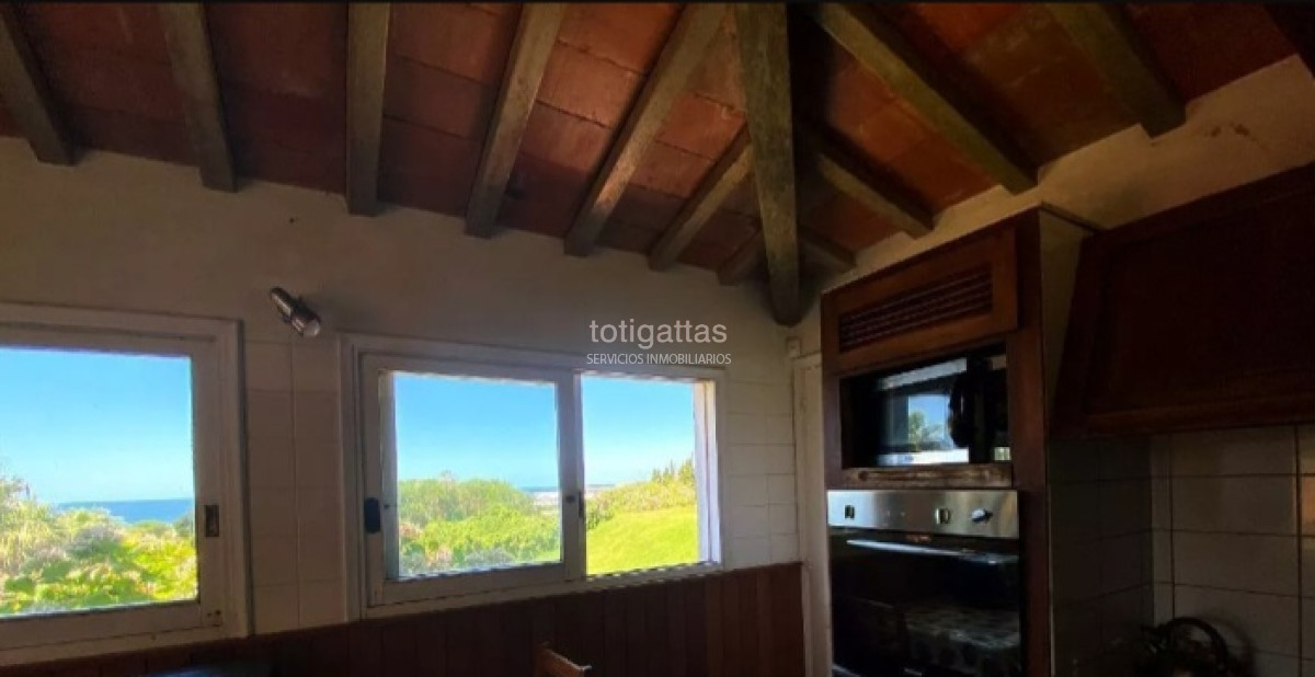 Casa ID.1494 - Vista y cercania a la playa