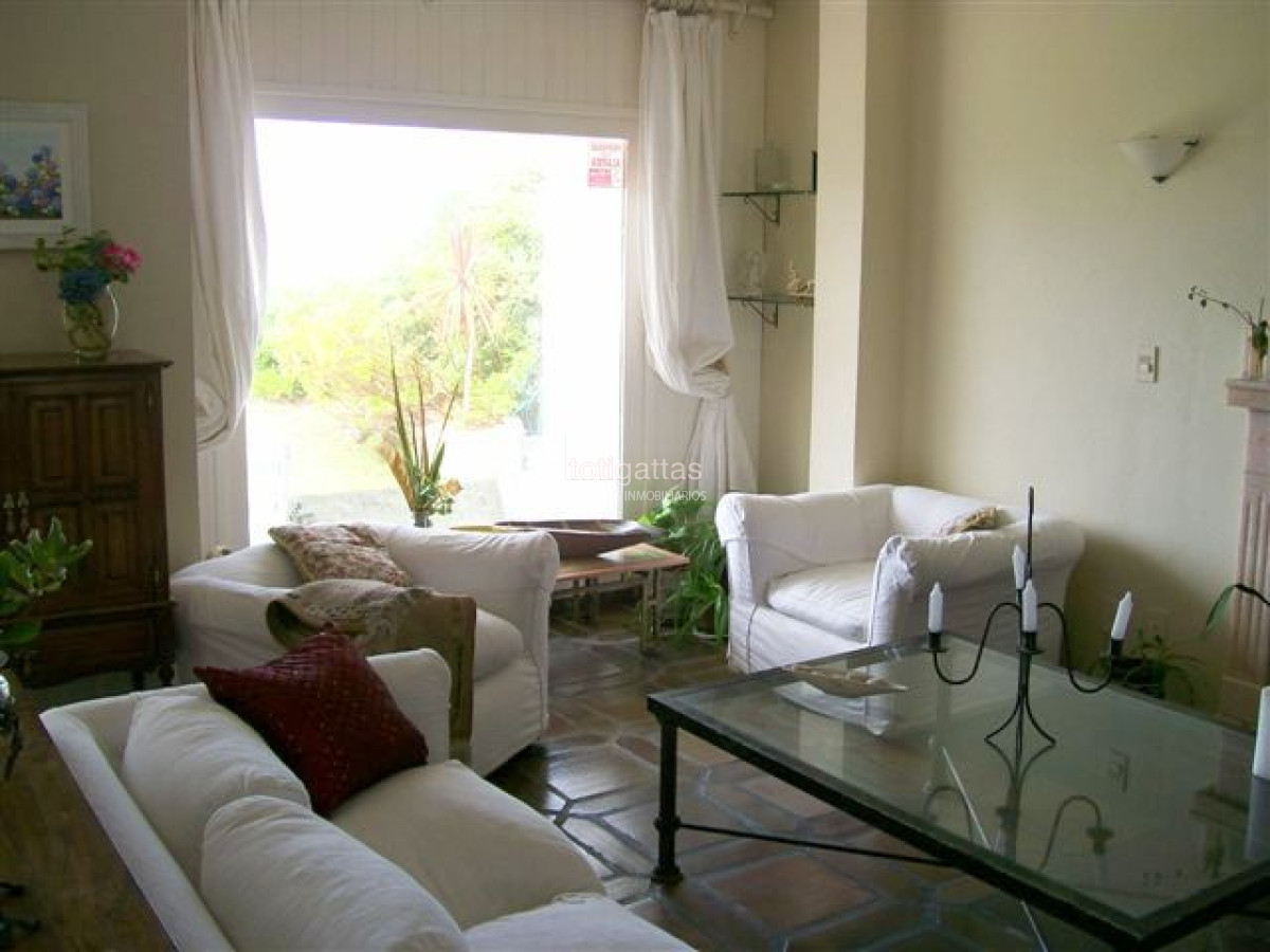 Casa ID.210 - Betsy Roos