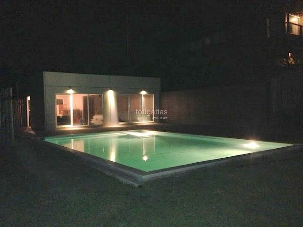 Casa ID.960 - Complejo Casas Blancas Nº 8