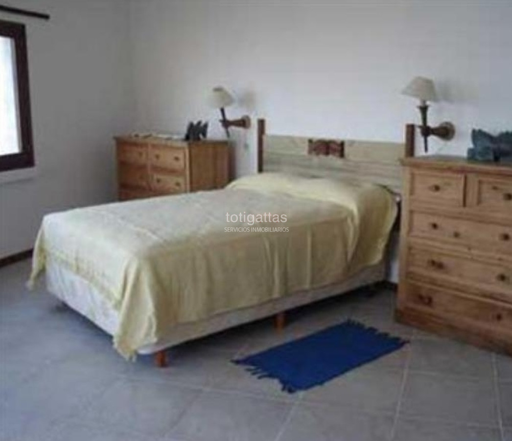 Casa ID.394 - Casa de Piedra