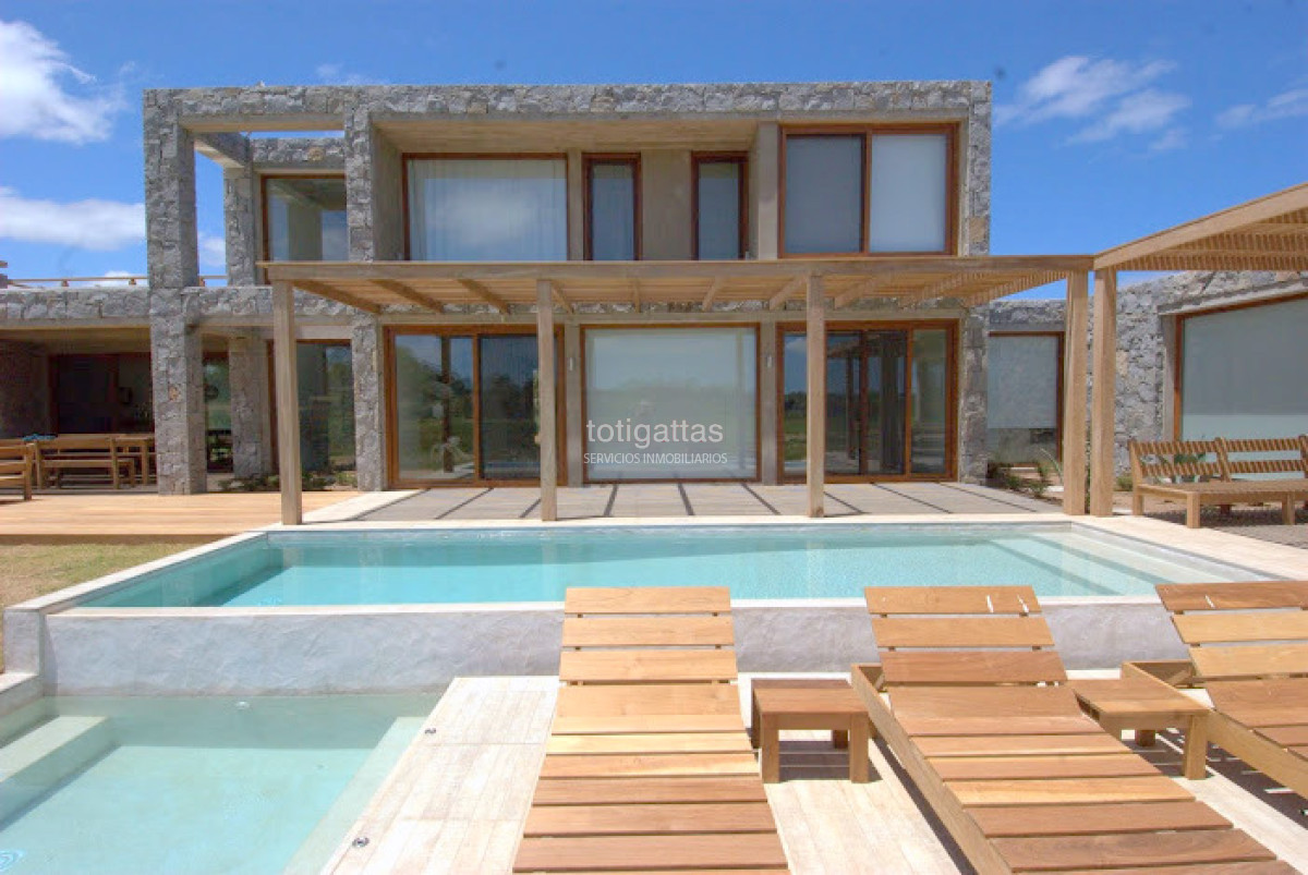 Casa ID.974 - Chacra Laguna Estate G