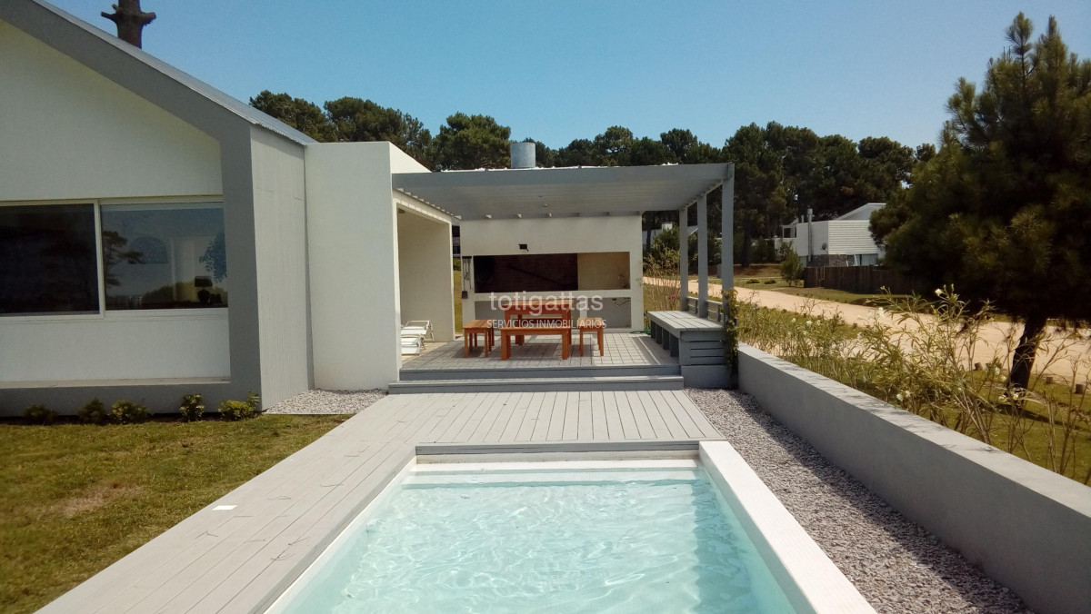 Casa ID.1013 - La Adolfina
