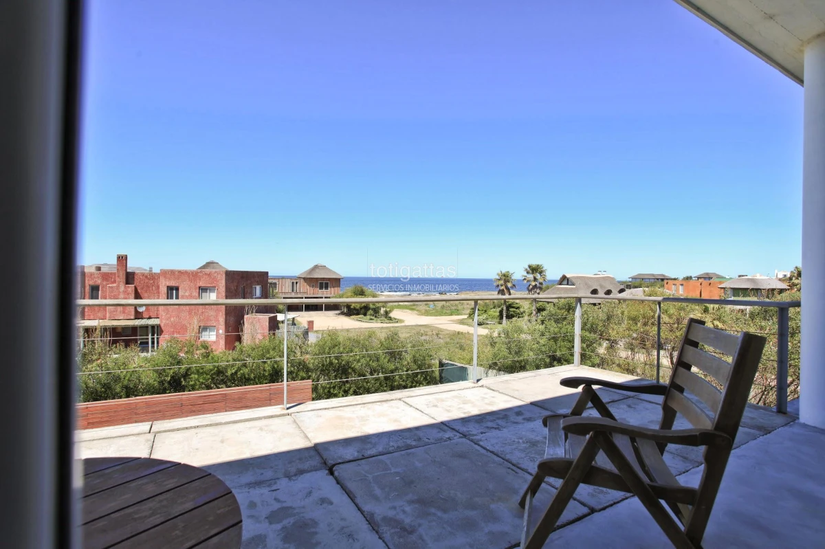 Casa ID.593 - La Familia