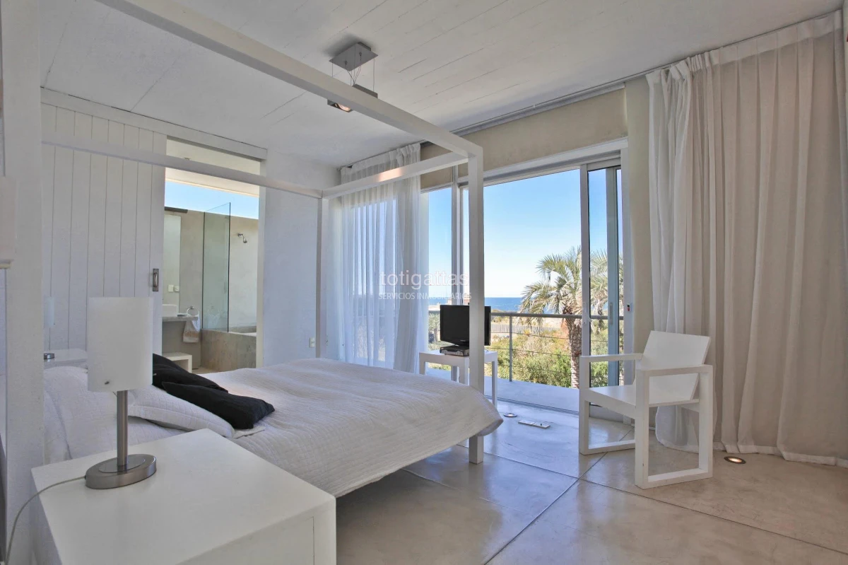 Casa ID.593 - La Familia